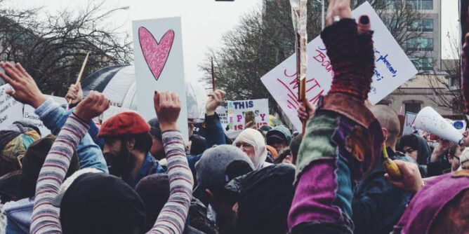 Fostering Place-Based Coalitions Between Social Movements And Science For Sustainable Urban Environments: A Case Of Embedded Agency