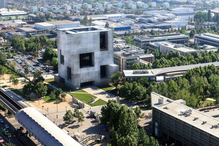 Pontificia Universidad Católica de Chile